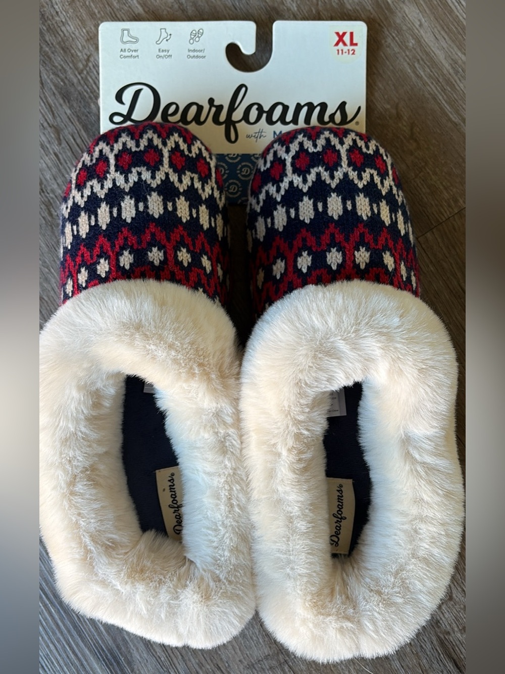 dearfoams Knit Clog Slippers in Navy, Red & Cream with Plush Lining